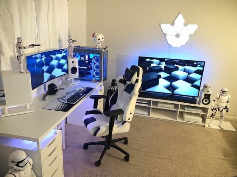 stormtroopers themed modern monochrome gaming setup 768x576